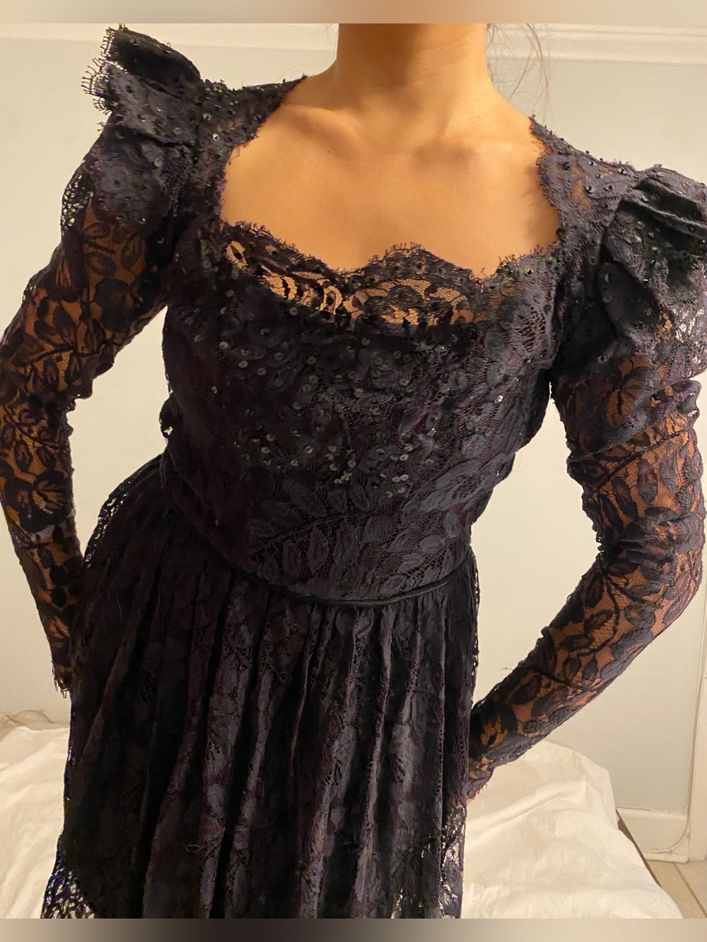 Fall Vtg RARE Lace overlay gown